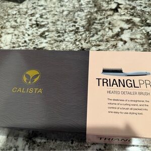 Calista TrianglPro Heated Detailer Brush - Black